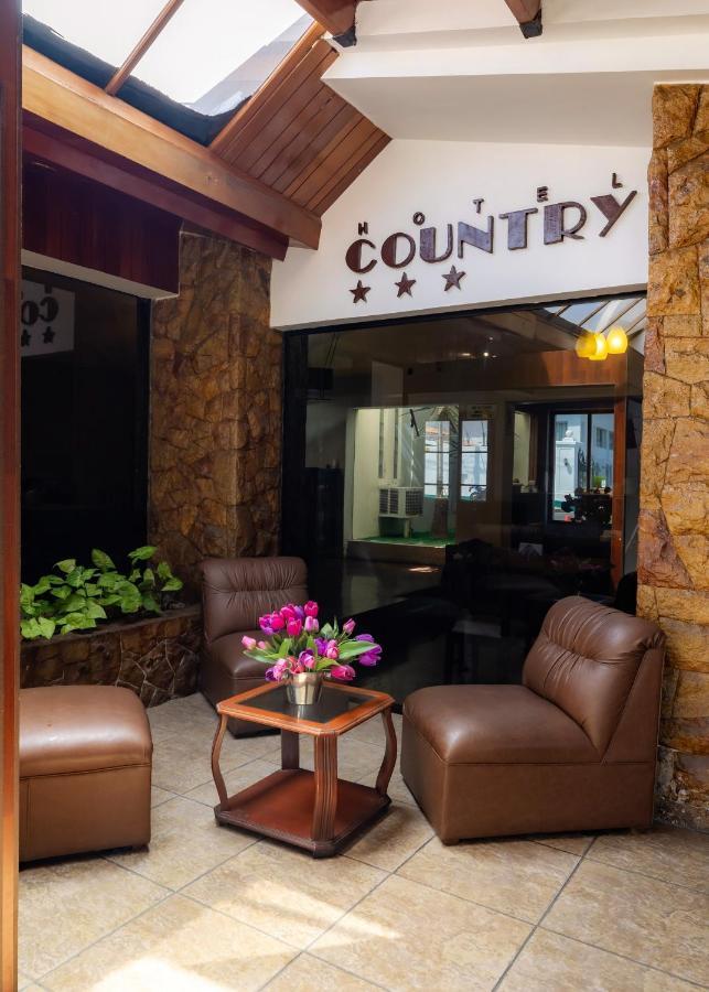 Hotel Country Trujillo Exterior photo